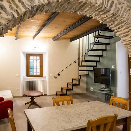 Lägenhet La Fonte - Duplex In Historical Center